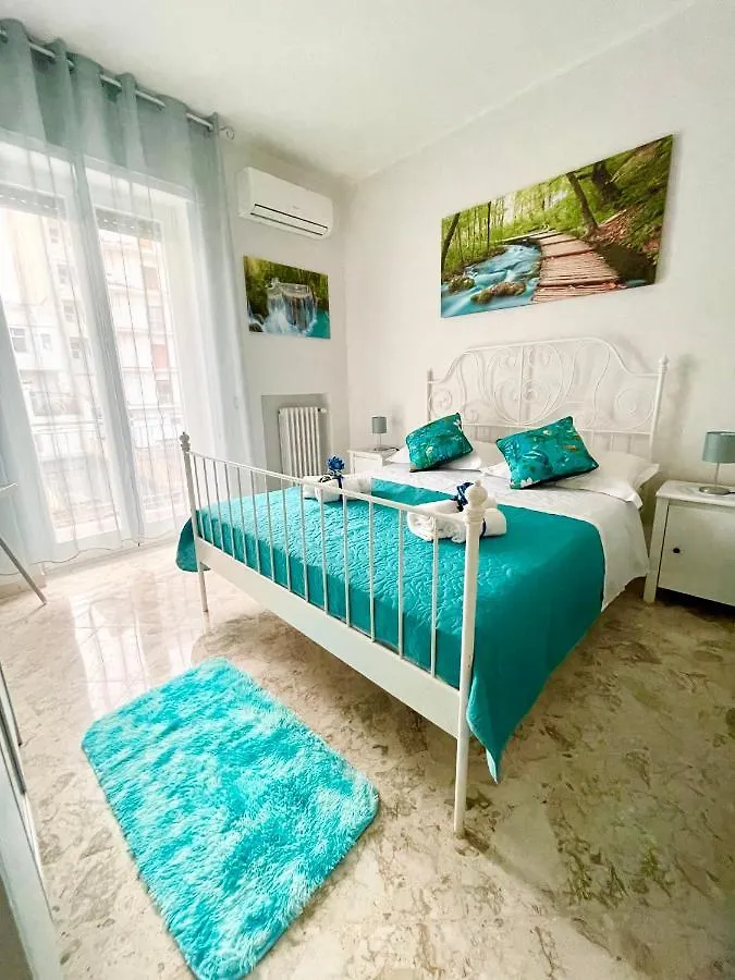 Apartment Savoia Bari 0*,