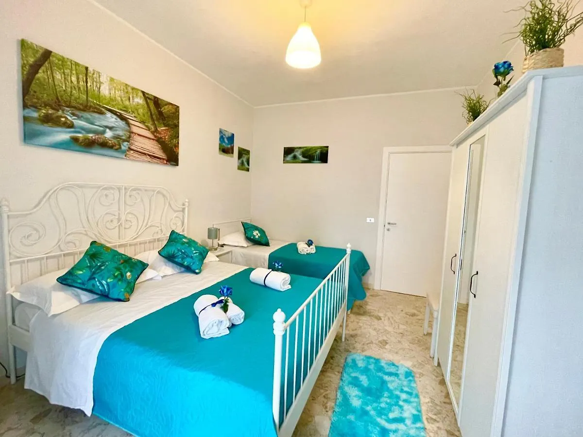 Apartment Savoia Бари